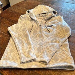 Columbia hooded pull over